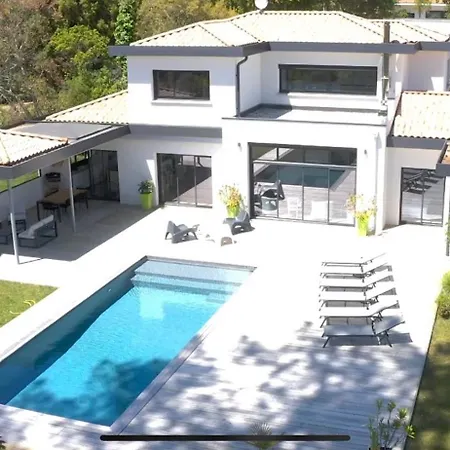 Oasis Climatisee Avec Piscine Chauffee A Hossegor *